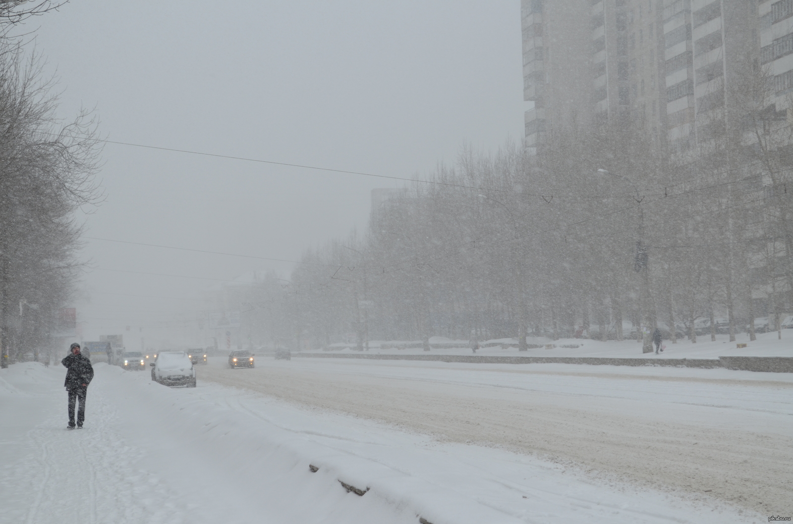 Екатеринбург снег сегодня фото