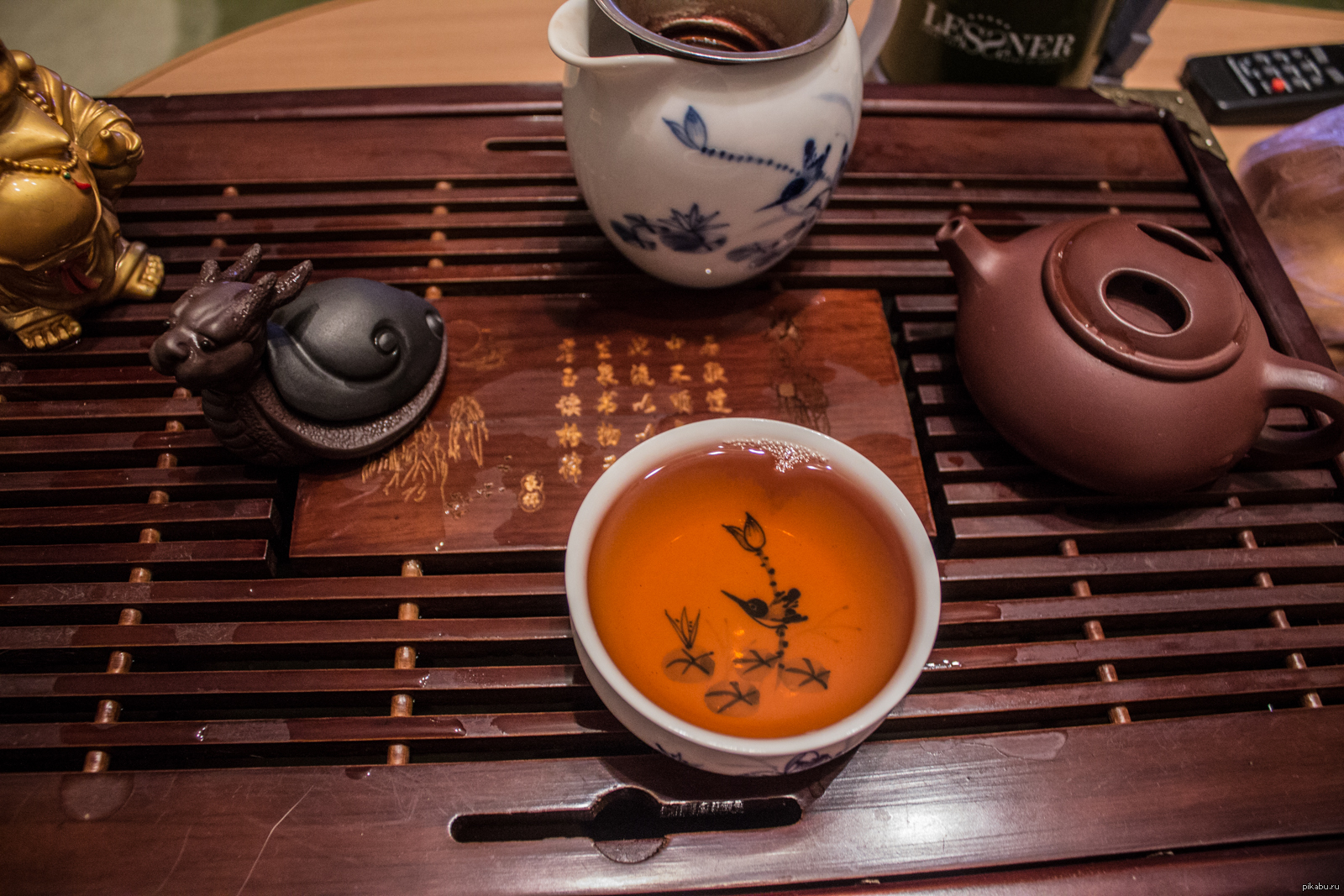 Песня пуэр. Чайная церемония в Китае. Китайское чаепитие. Китайский чай церемония. Чайные традиции Китая.