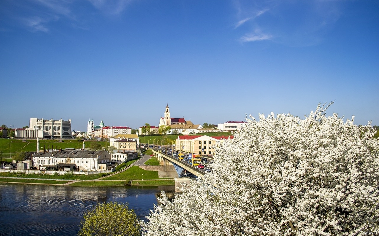 Найти беларусь. Весна в Гродно. Весенний Брест Белоруссия. Белоруссия Гродно природа. Гродно Белоруссия Минск.