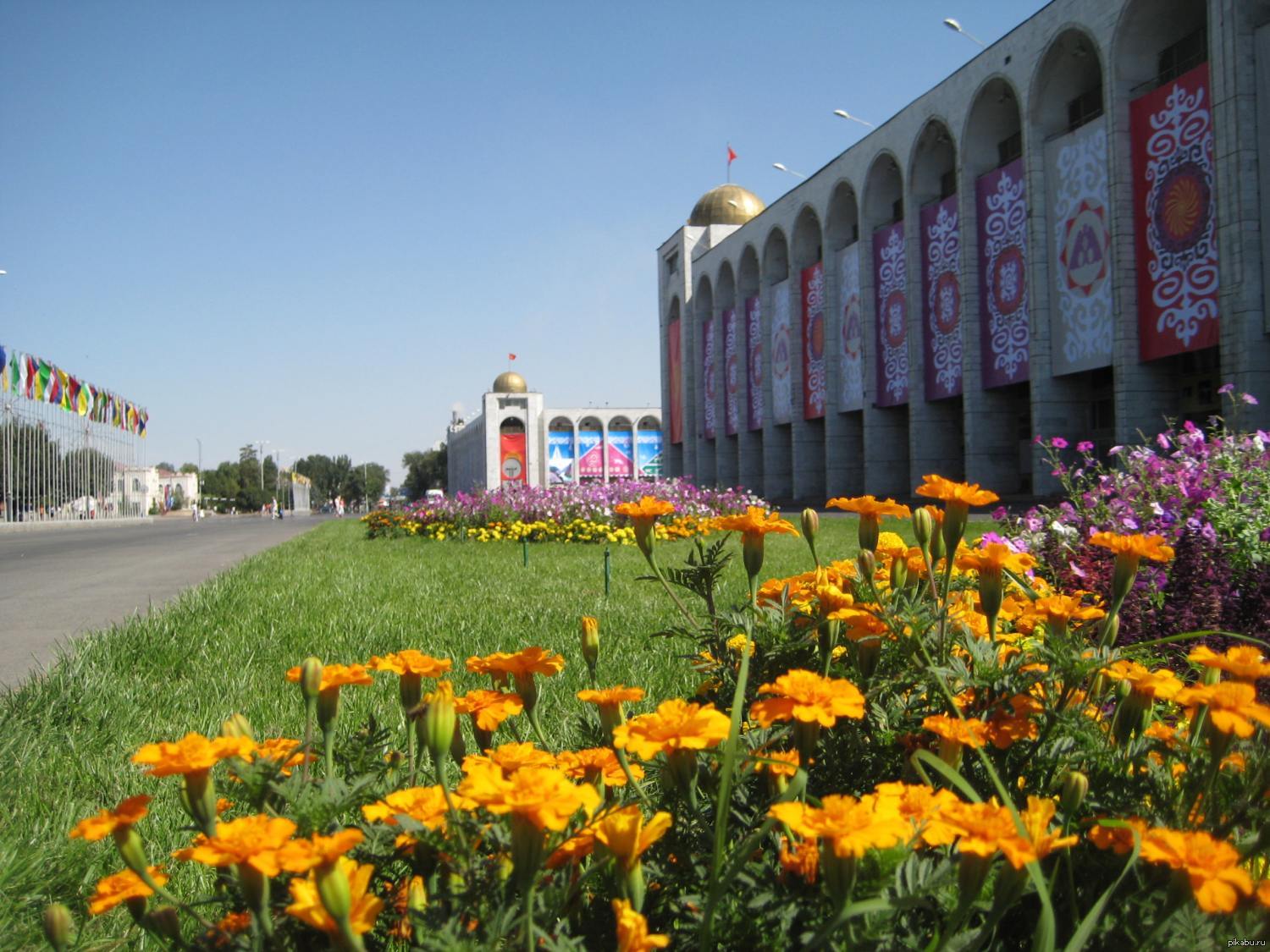 Весна в городе Бишкек