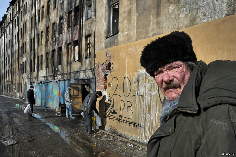 Самые плохие районы петербурга. Нищий город. Бедные улицы России.