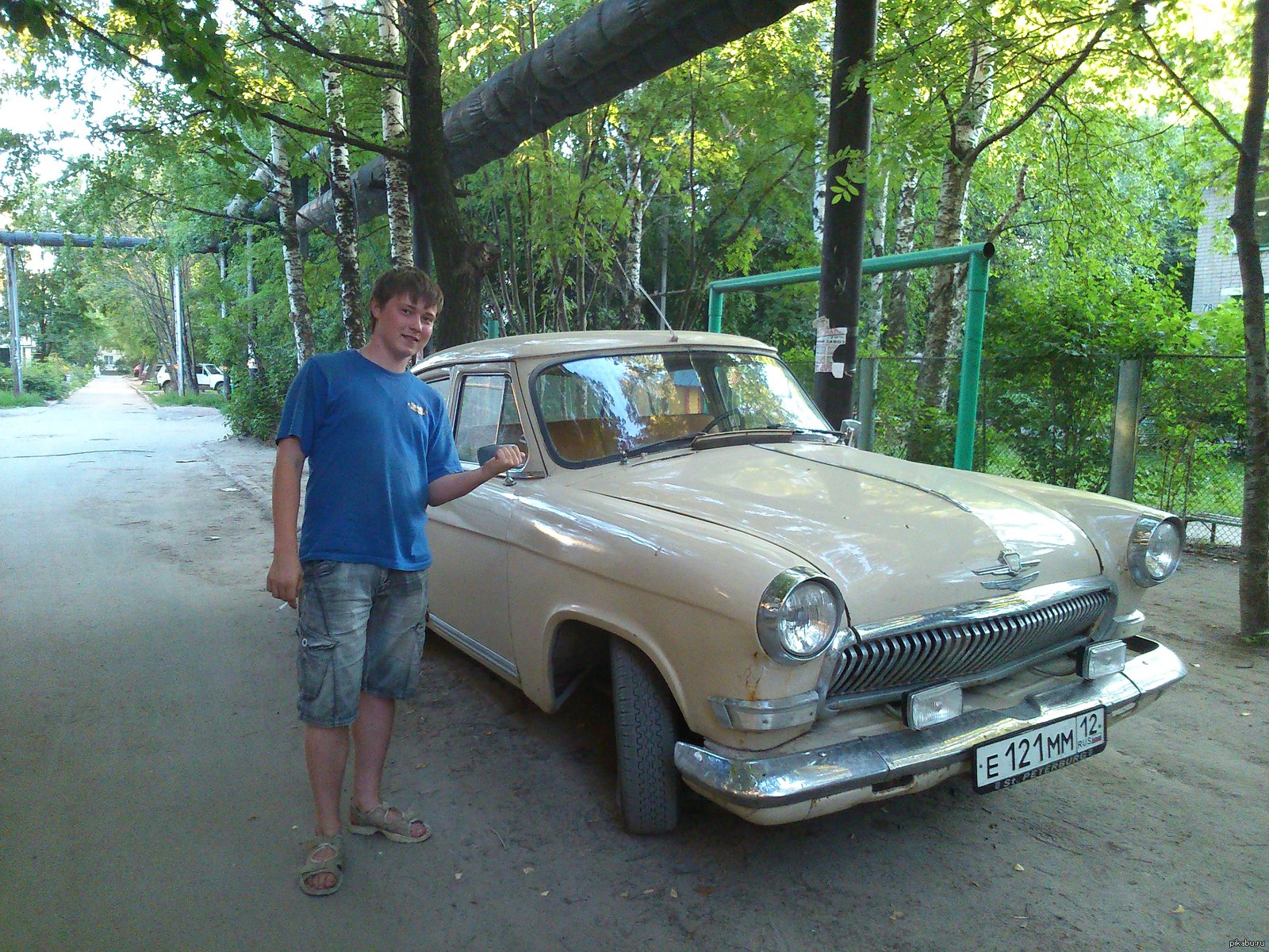 I met such a rare thing today in one of the courtyards of Yoshkar-Ola.) - My, Rariothete, Soviet, Automotive industry, Twist