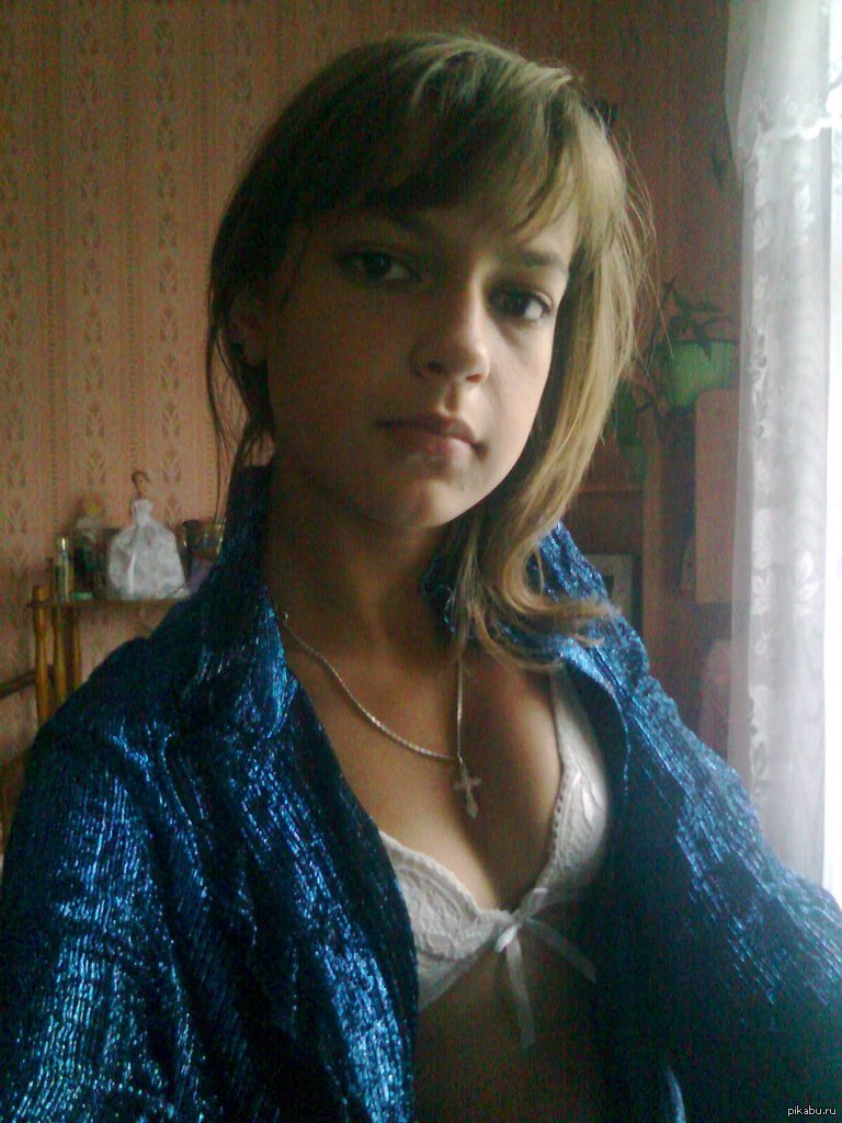 13 14 лет девочки голые Портрет девочка-подростка 13-14 лет Стоковое Фото ...