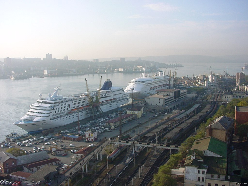 Vladivostok port