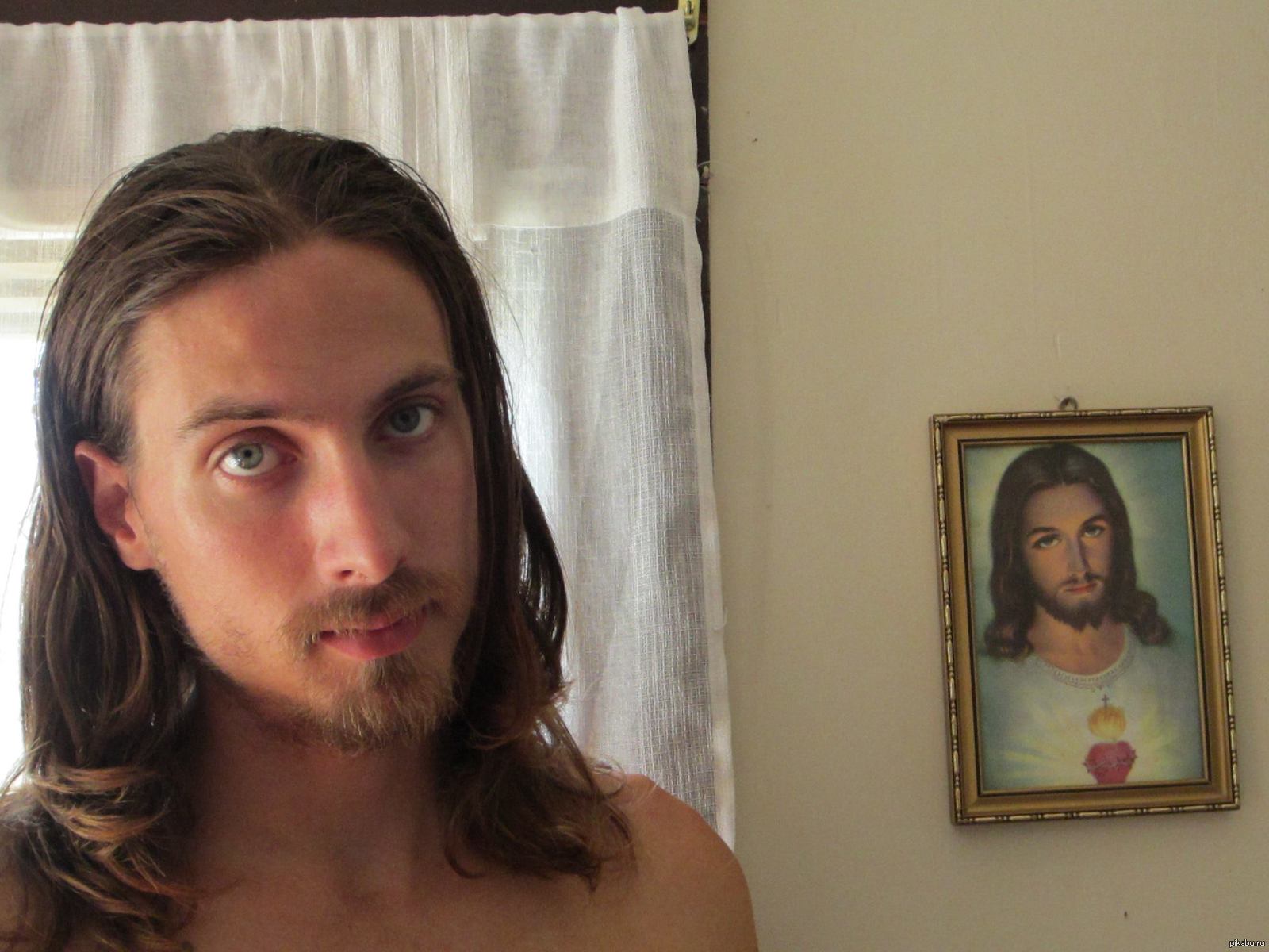 Похож на отца глазами. Джаред лето Иисус. Двойник Иисуса Христа. Парень похожий на Иисуса. Похож на Иисуса.