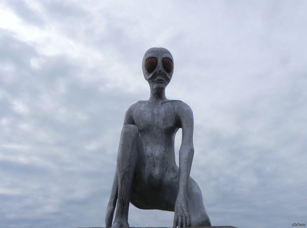 Алешенька инопланетянин памятник пермь фото