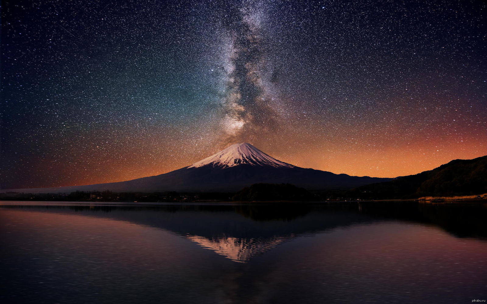 Новая зеландия звезды. Вулкан Фудзияма. Млечный путь над горой Фудзияма. Фудзияма вулкан в 4 к. Млечный путь над горой Фудзияма, Япония.