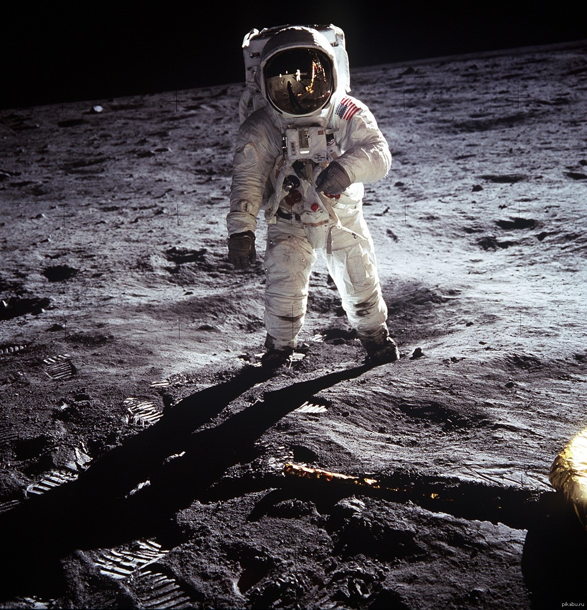 Нил Армстронг и Базз Олдрин «Аполлон – 11»