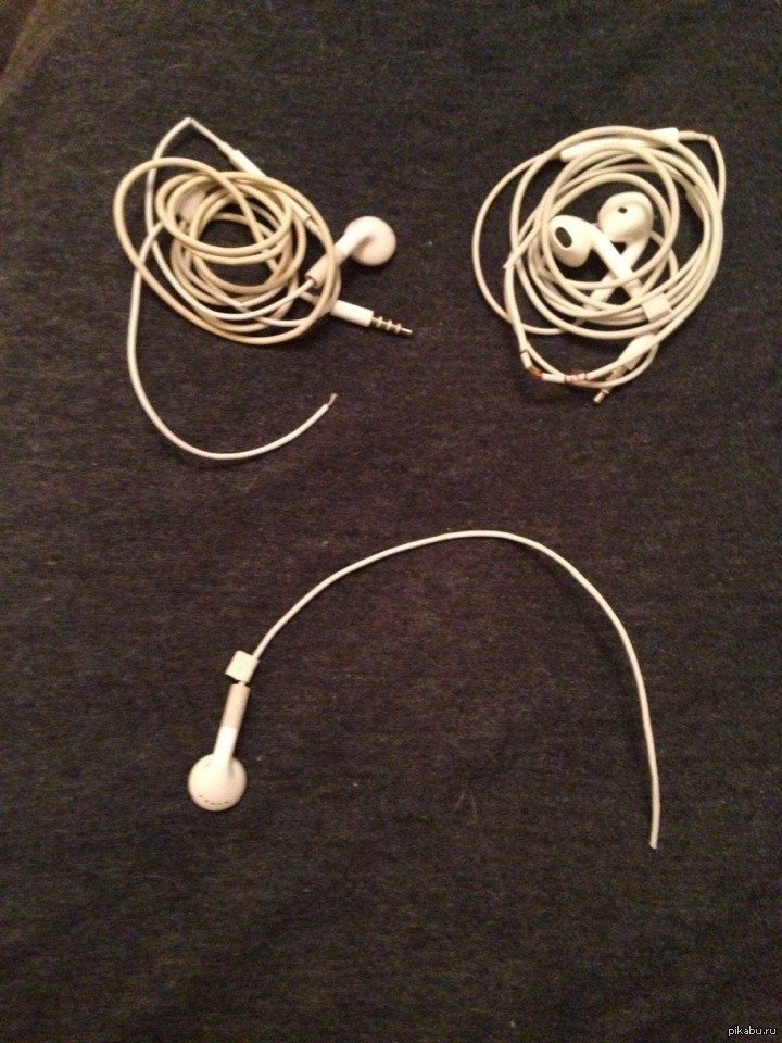 Магнитный микронаушник. Наушники из бумаги. Наушника нет. Наушники свернутые. Микрофон наушники студия.