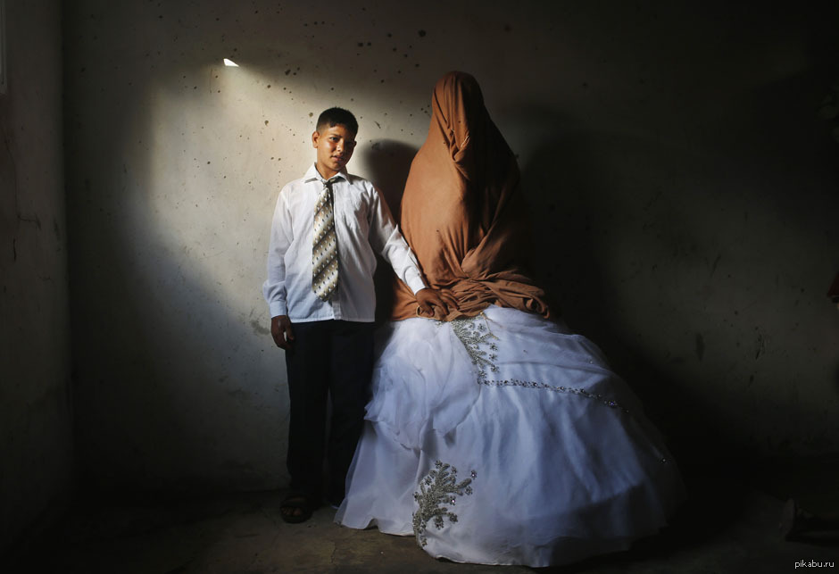 Похищенная невеста 69. Похищение невесты. Насильственный брак. Ранние браки. Похищение невесты традиция.