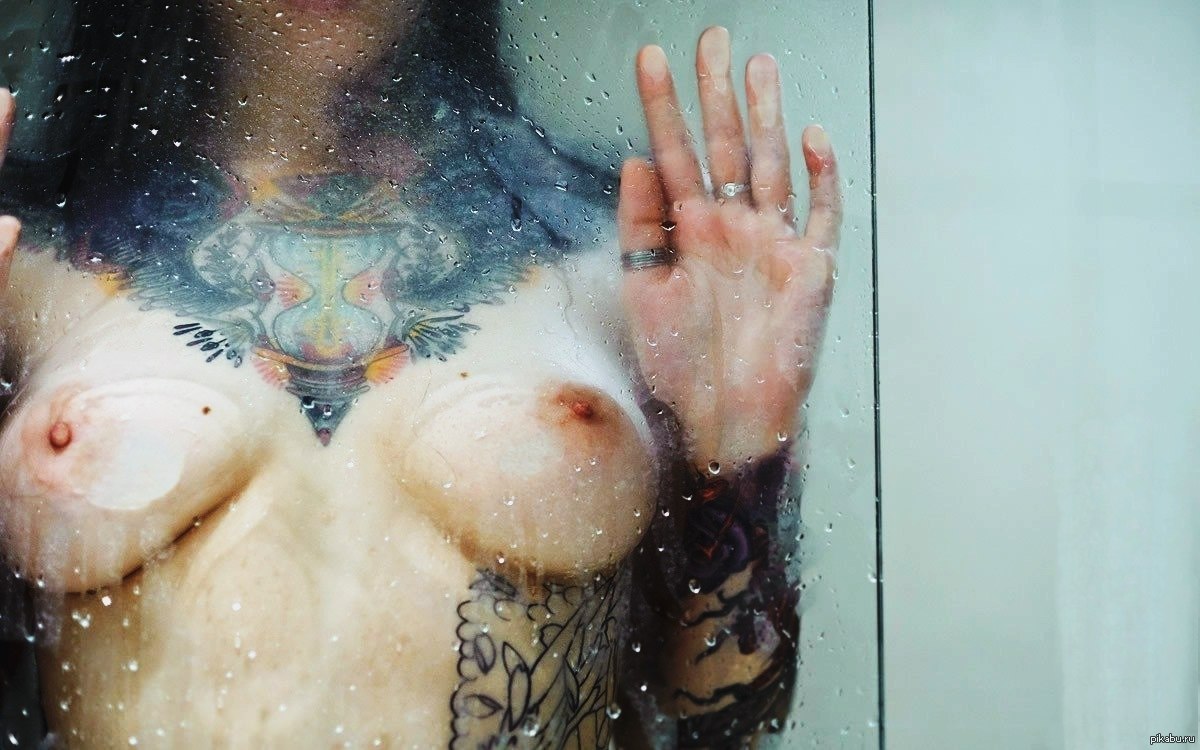 Cool tattoo - NSFW, My, Girls, Tattoo, Hand, Shower, Water, Railway station