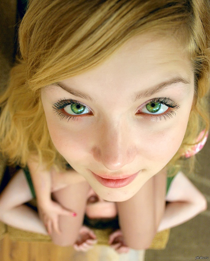 Green Eyed Blowjob